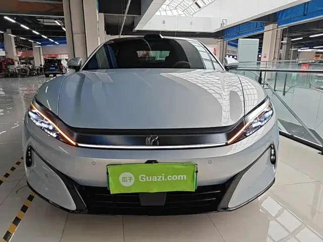 BYD Han L — Фото автомобиля 2