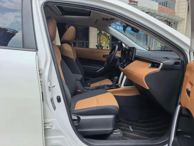 Toyota Corolla Cross — Фото автомобиля 11