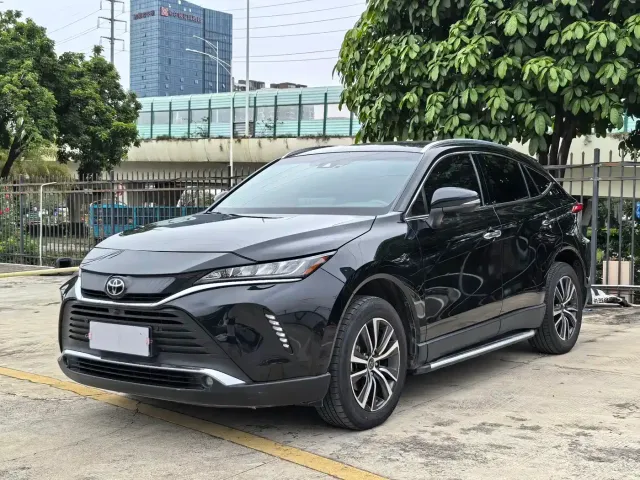 Фотография автомобиля — Toyota Harrier