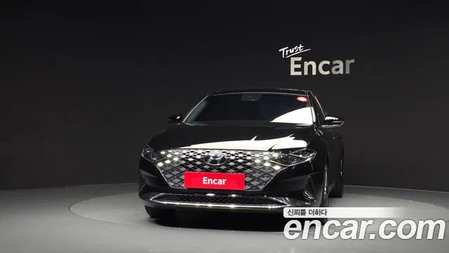 Hyundai Grandeur New — Фото автомобиля 3