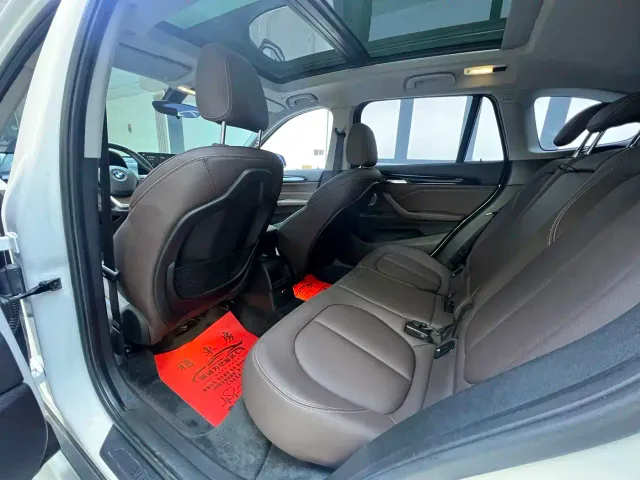 BMW X1 — Фото автомобиля 8