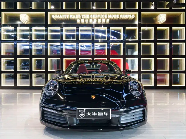 Porsche 911 — Фото автомобиля 2