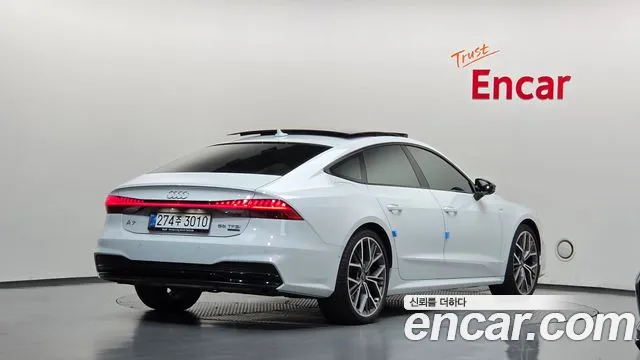 Audi A7 4K — Фото автомобиля 2