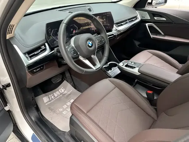 BMW X1 — Фото автомобиля 10