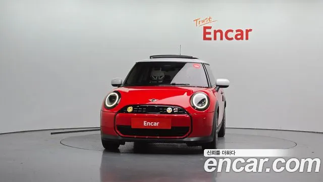 MINI Cooper 4th Gen — Фото автомобиля 3