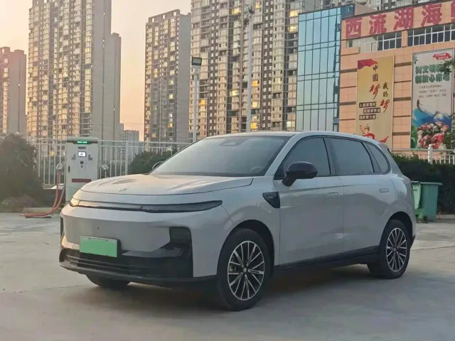 Фотография автомобиля — Leapmotor B10