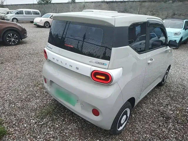 Wuling Hongguang Mini EV — Фото автомобиля 6