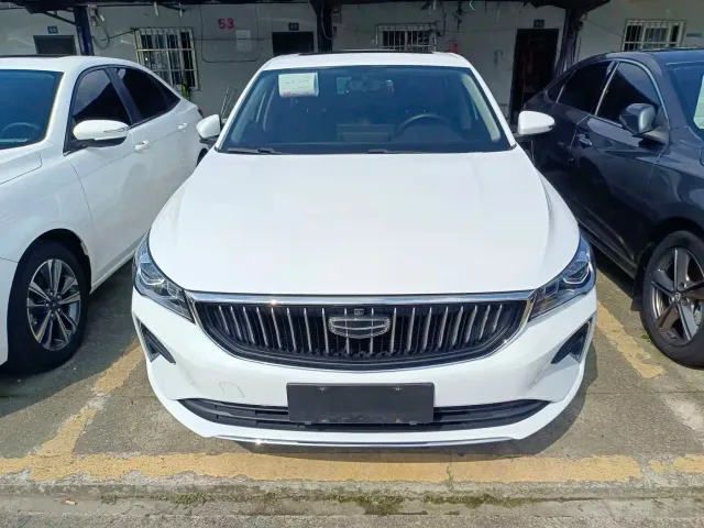 Geely Emgrand — Фото автомобиля 2
