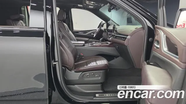 Cadillac Escalade Escalade 5 поколение — Фото автомобиля 11