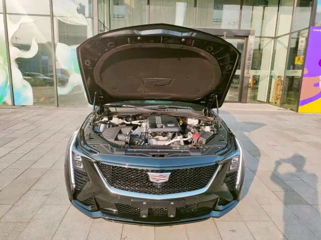 Cadillac CT5 — Фото автомобиля 14