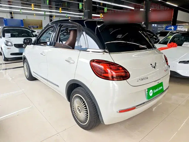 Wuling Bingo — Фото автомобиля 4