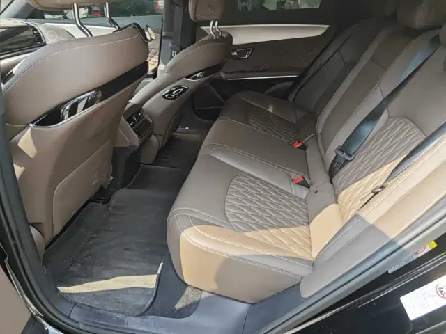 BYD Han — Фото автомобиля 10