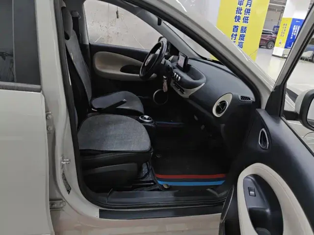 Wuling Bingo — Фото автомобиля 8