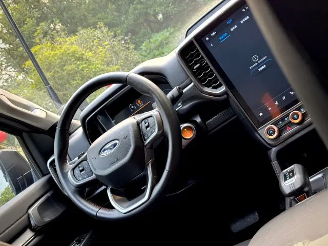 Ford Ranger — Фото автомобиля 10