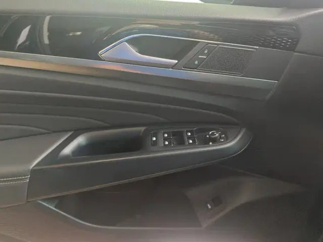Volkswagen Passat — Фото автомобиля 7