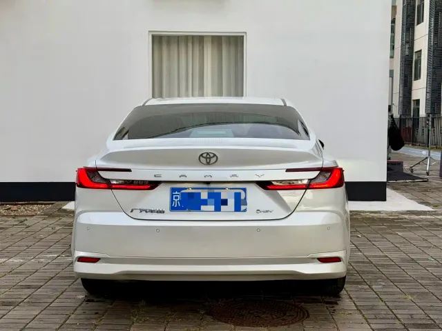 Toyota Camry — Фото автомобиля 8