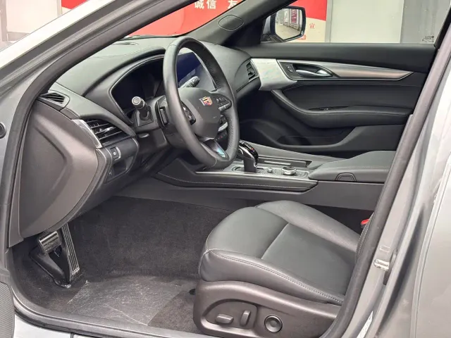 Cadillac CT5 — Фото автомобиля 4