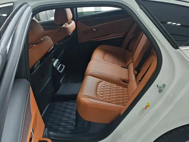 BYD Han — Фото автомобиля 5