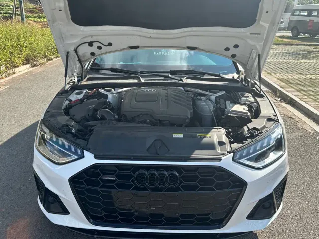 Audi A4L — Фото автомобиля 11