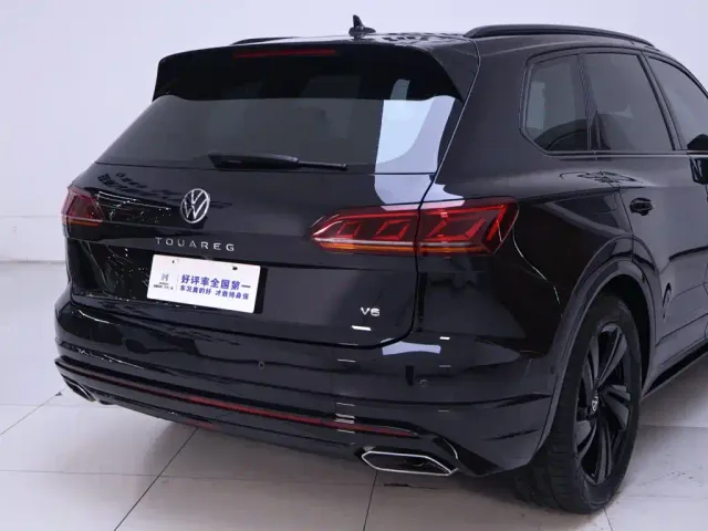 Volkswagen Touareg — Фото автомобиля 8