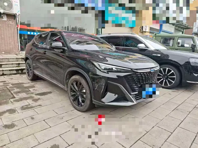 Changan X5 Plus — Фото автомобиля 3