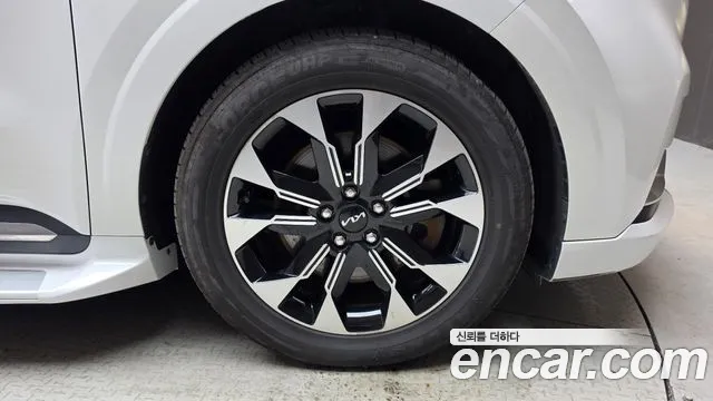 Kia Carnival 4th Gen — Фото автомобиля 6