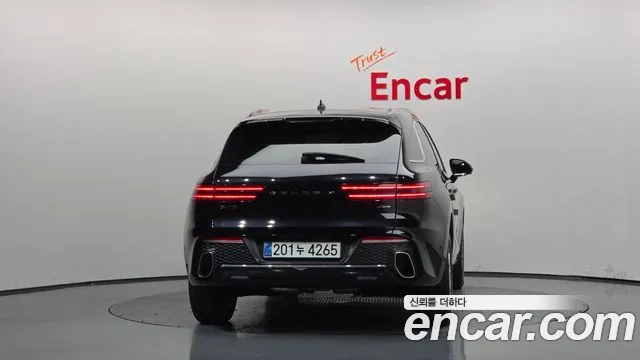 Genesis GV70 — Фото автомобиля 4