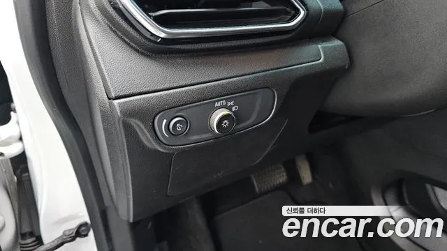 Chevrolet Bolt EV New — Фото автомобиля 26