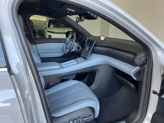 Nio EC6 — Фото автомобиля 28