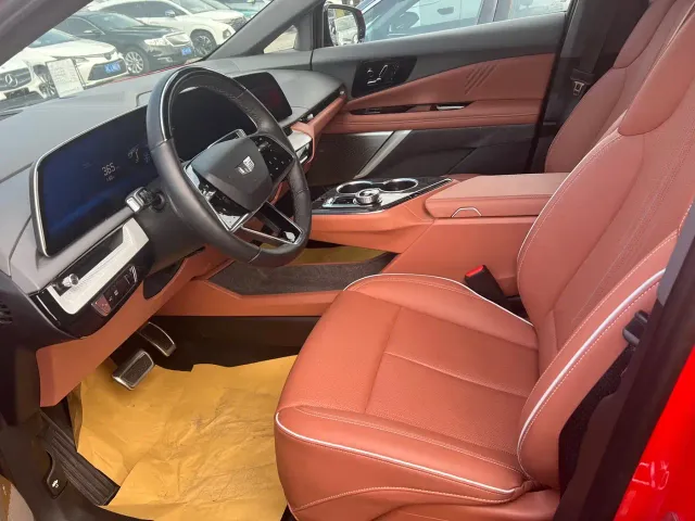 Cadillac Optiq — Фото автомобиля 8