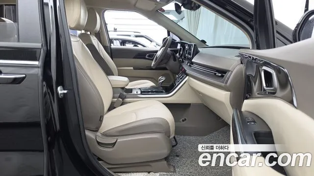 Kia Canival Carnival 4 поколение Бензин 9 мест Prestige — Фото автомобиля 11