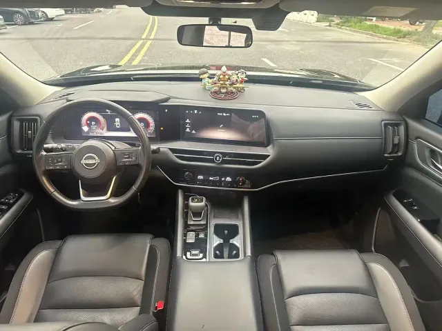 Nissan Terra — Фото автомобиля 4