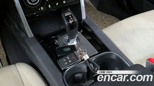 Land Rover Discovery Sport — Фото автомобиля 9