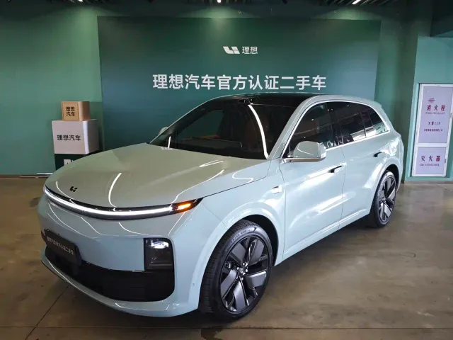 Фотография автомобиля — Li Auto L6