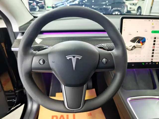 Tesla Model Y — Фото автомобиля 6