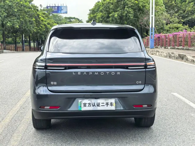 Leapmotor C10 — Фото автомобиля 17