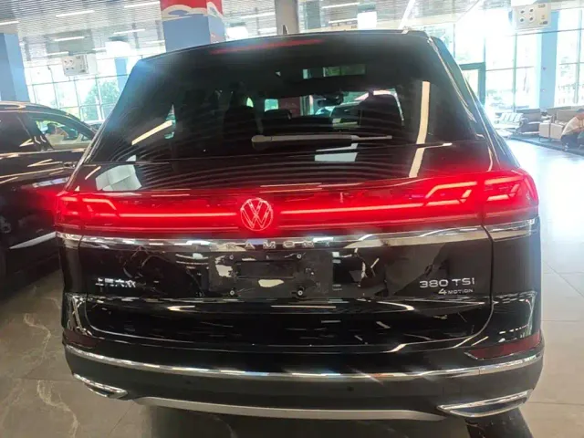 Volkswagen Teramont — Фото автомобиля 5