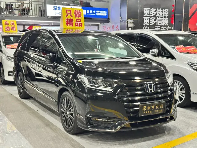 Honda Elysion — Фото автомобиля 3