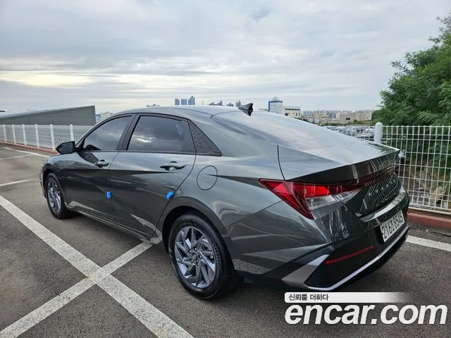 Hyundai Avante CN7 — Фото автомобиля 5