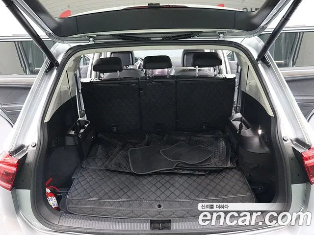 Volkswagen Tiguan — Фото автомобиля 5
