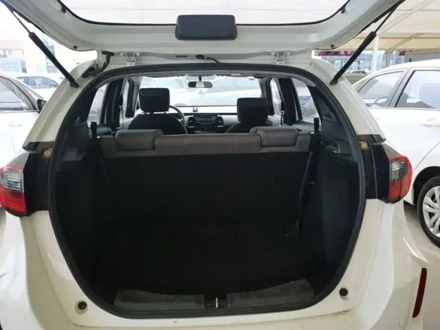 Honda Fit — Фото автомобиля 18