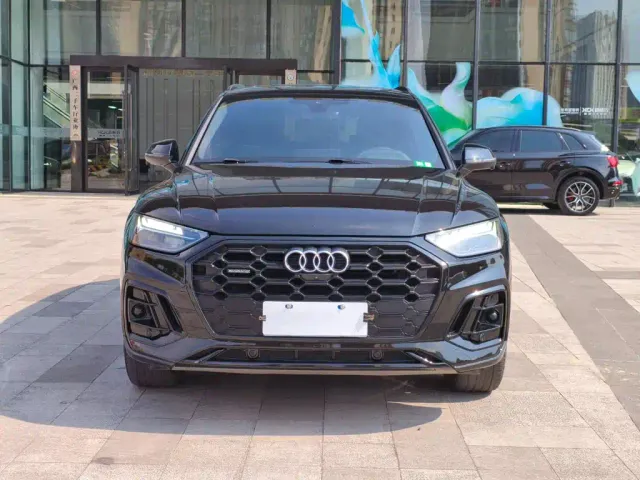 Audi Q5L — Фото автомобиля 2