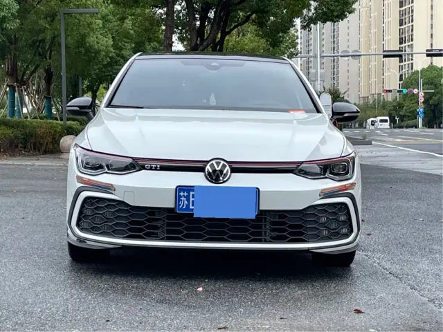Volkswagen Golf GTI — Фото автомобиля 2