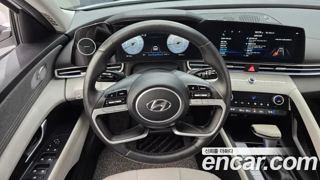 Hyundai Avante CN7 — Фото автомобиля 13