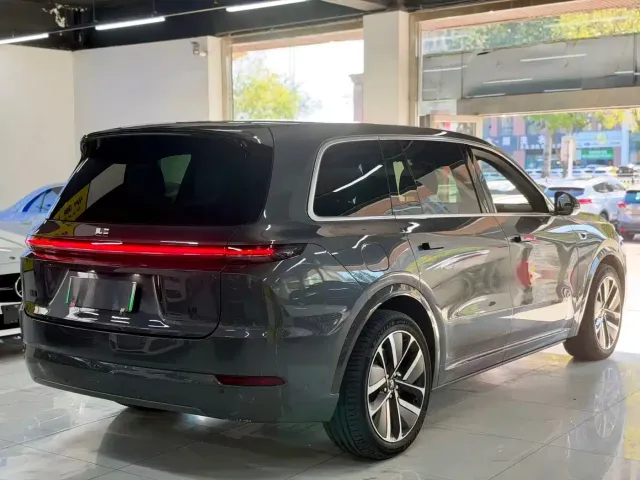 Li Auto L9 — Фото автомобиля 6