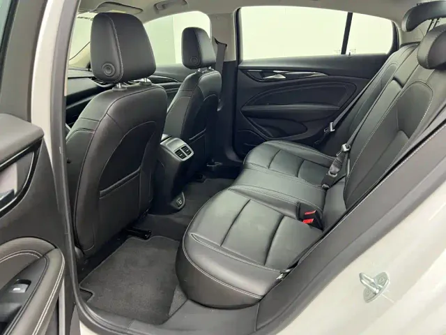 Buick Regal — Фото автомобиля 7