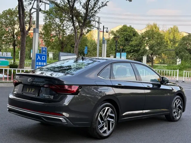 Volkswagen Sagitar — Фото автомобиля 15