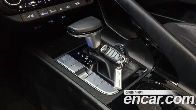 Hyundai AVANTE Avante (CN7) — Фото автомобиля 9