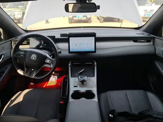 BYD Qin PLUS — Фото автомобиля 9
