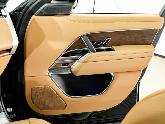 Land Rover Range Rover — Фото автомобиля 16